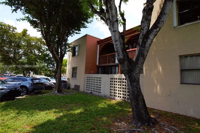 3 of 55 - 10241 Nw 9th St Circle #112-5, Miami, FL