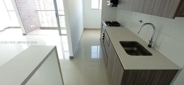 3 of 43 - 53-90 Calle 75 Aa Sur #2601, , FL