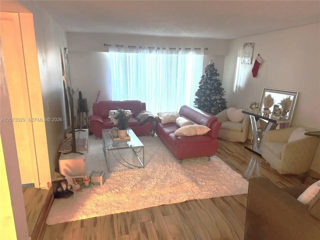 3 of 19 - 3740 Inverrary Drive #2b, Lauderhill, FL