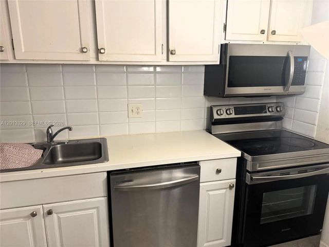 4 of 19 - 3740 Inverrary Drive #2b, Lauderhill, FL