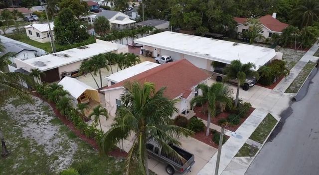 5 of 23 - 505  24th Avenue N, Lake Worth Beach, FL