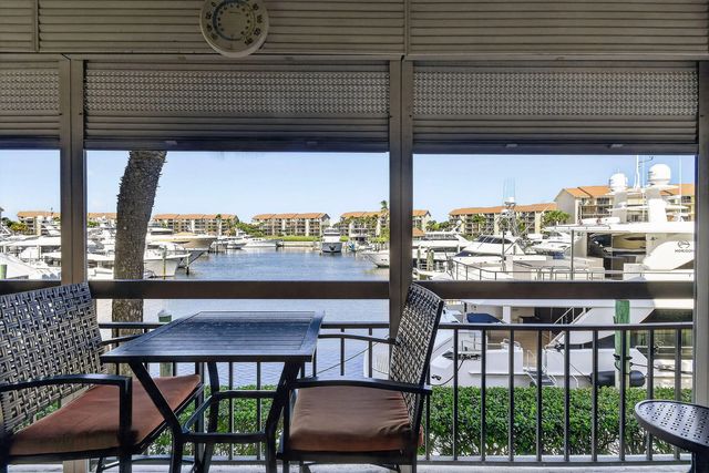 3 of 19 - 2401 Marina Isle Way ##206, Jupiter, FL