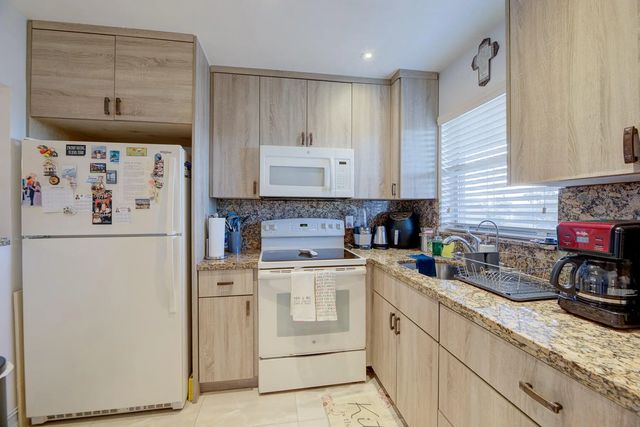 2 of 25 - 6850 Royal Palm Boulevard #303g, Margate, FL
