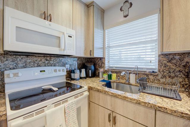 3 of 25 - 6850 Royal Palm Boulevard #303g, Margate, FL