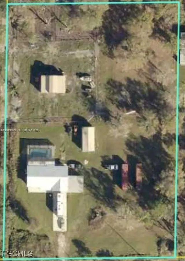 3 of 24 - 826 B Road, LaBelle, FL