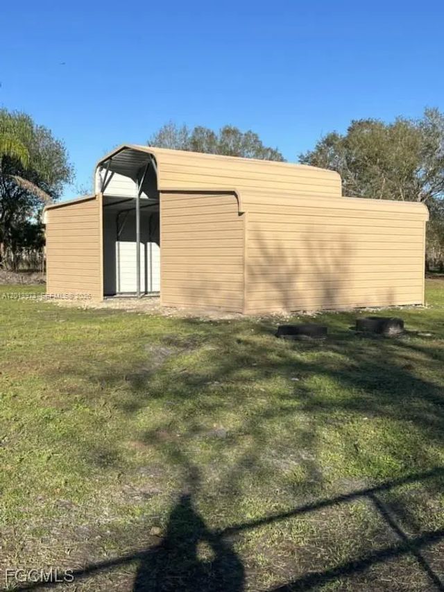 4 of 24 - 826 B Road, LaBelle, FL
