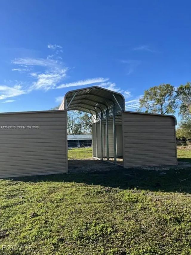 5 of 24 - 826 B Road, LaBelle, FL