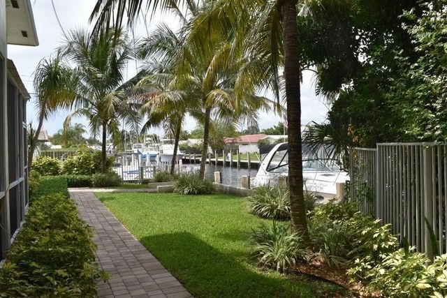 3 of 11 - 1361 Ne 27 Way, Pompano Beach, FL