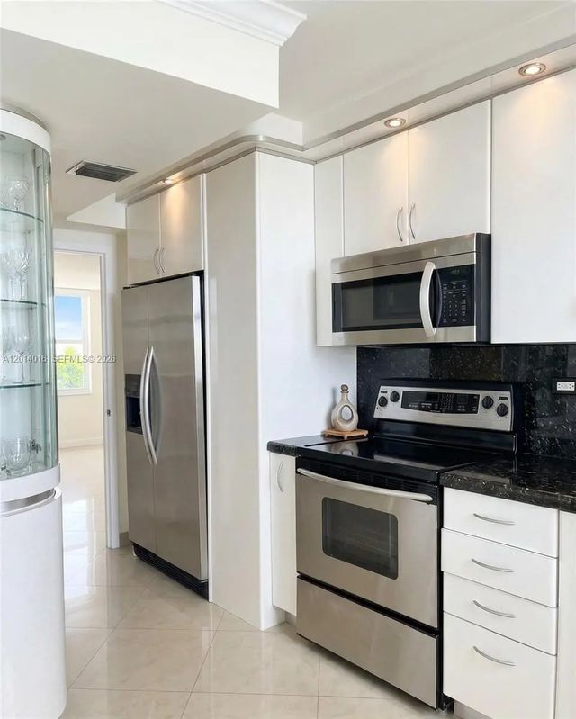 4 of 17 - 251 174th Street #1517, Sunny Isles Beach, FL