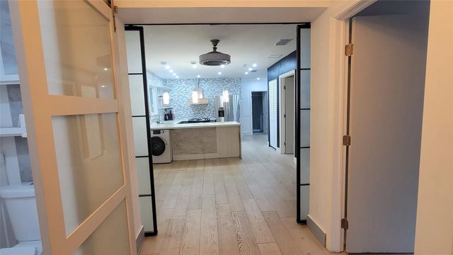 2 of 24 - 512 Nw 15th Terrace, Fort Lauderdale, FL