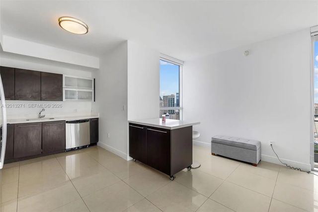 2 of 69 - 90 Sw 3rd Street #2504, Miami, FL
