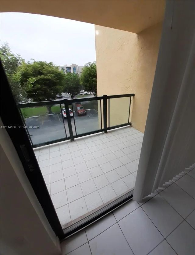 11800 Sw 18th Street #314-4, Miami