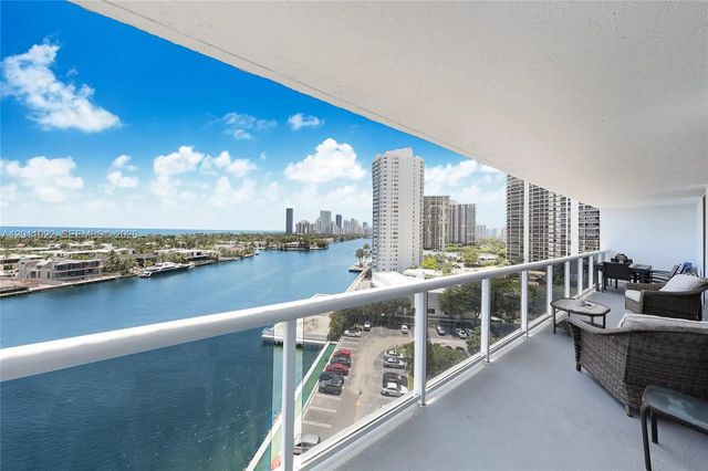 2 of 27 - 20515 E Country Club Drive #1146, Aventura, FL