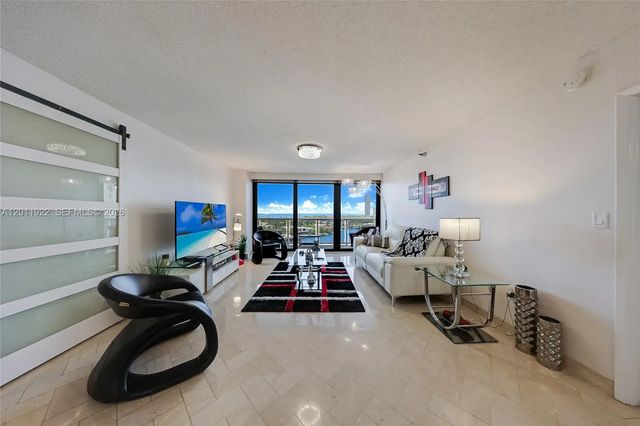 5 of 27 - 20515 E Country Club Drive #1146, Aventura, FL