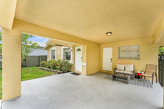 4 of 23 - 2640 Nw 14th Court, Fort Lauderdale, FL