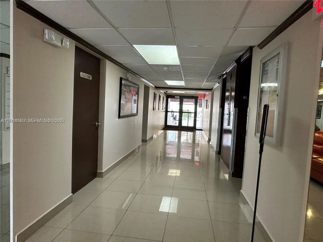 4 of 19 - 2001 Atlantic Shores Boulevard #104, Hallandale Beach, FL