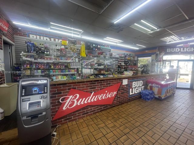 5 of 7 - 895 N Nova, Daytona Beach, FL