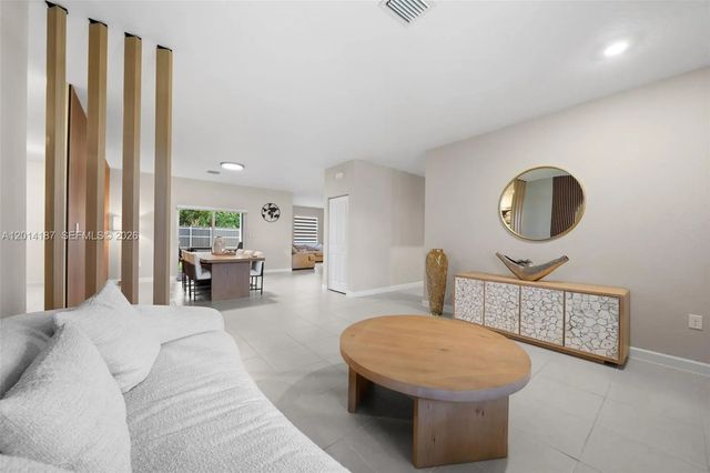 5 of 37 - 13283 Sw 188th Terrace, Miami, FL