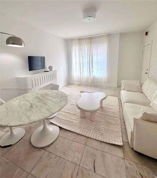 801 8th Street #104, Miami Beach