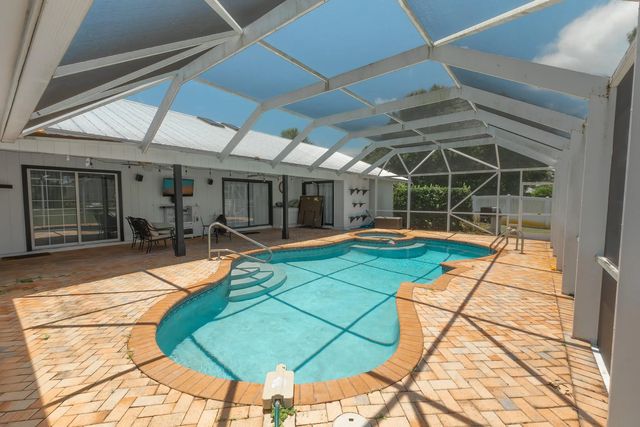 4 of 70 - 1616 Sw 20th St Street Sw, Vero Beach, FL
