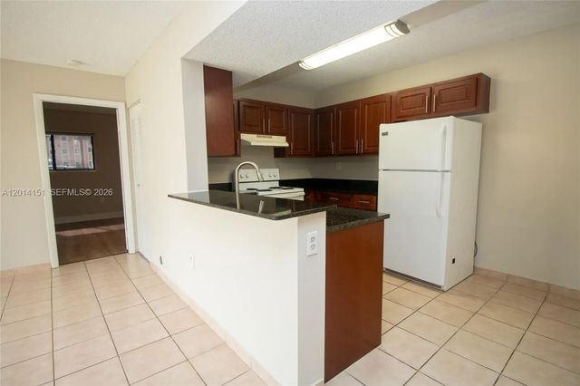 3 of 26 - 9491 S Palm Circle S #101, Pembroke Pines, FL