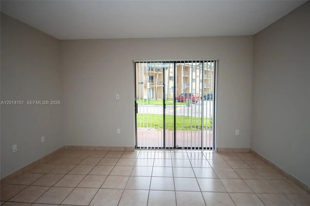 5 of 26 - 9491 S Palm Circle S #101, Pembroke Pines, FL