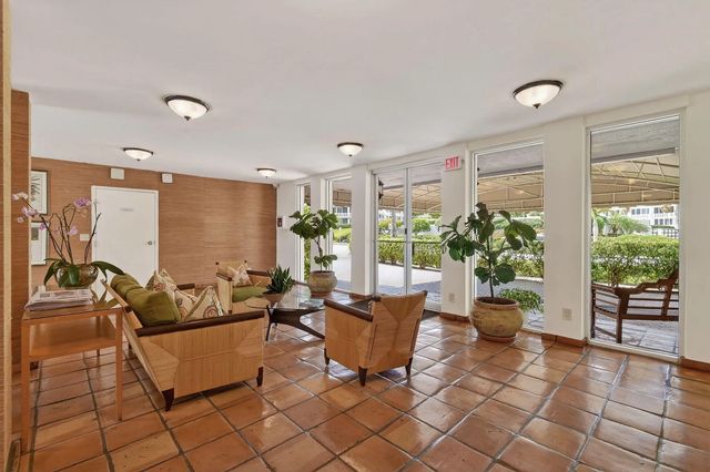 4 of 44 - 139 Sunrise Avenue #2030, Palm Beach, FL