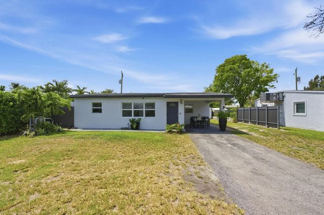 3 of 45 - 330 Ne 59th Court, Oakland Park, FL
