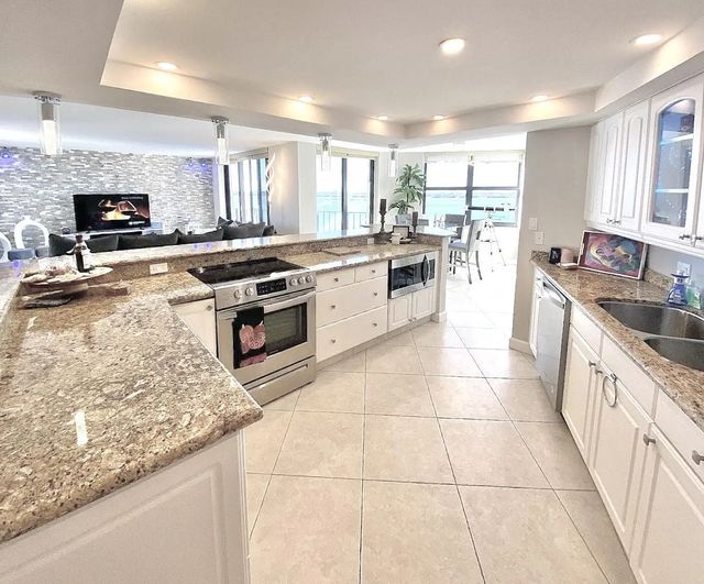 5420 N Ocean Drive #906, Singer Island