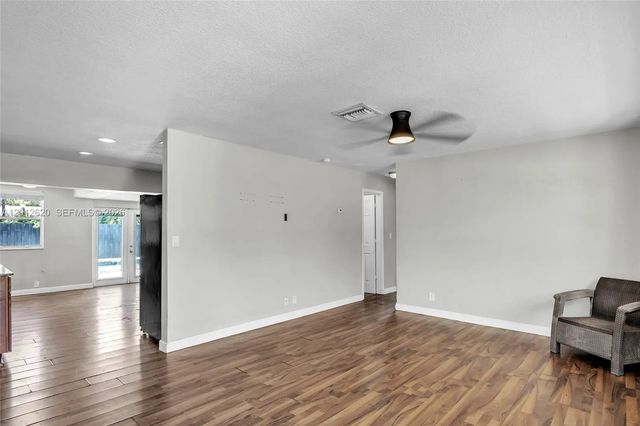5 of 25 - 6133 Nw 20th Street, Margate, FL