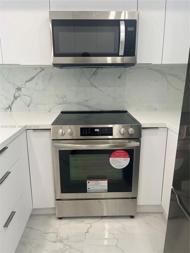 3 of 30 - 3505 S Ocean Drive #210, Hollywood, FL