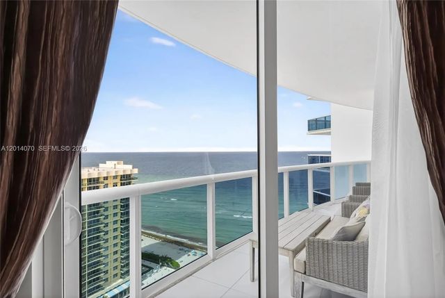 2711 S Ocean Drive #1901, Hollywood