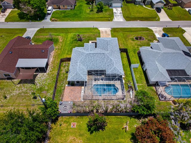 5 of 21 - 1950 Sw Beard Street, Port St. Lucie, FL