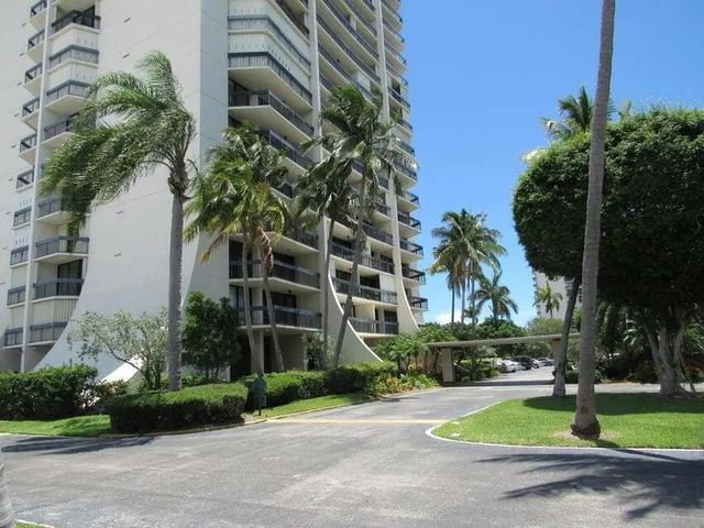 2400 Presidential Way #1803, West Palm Beach