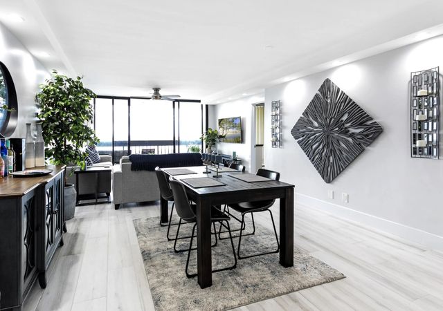 5 of 34 - 2400 Presidential Way #1803, West Palm Beach, FL