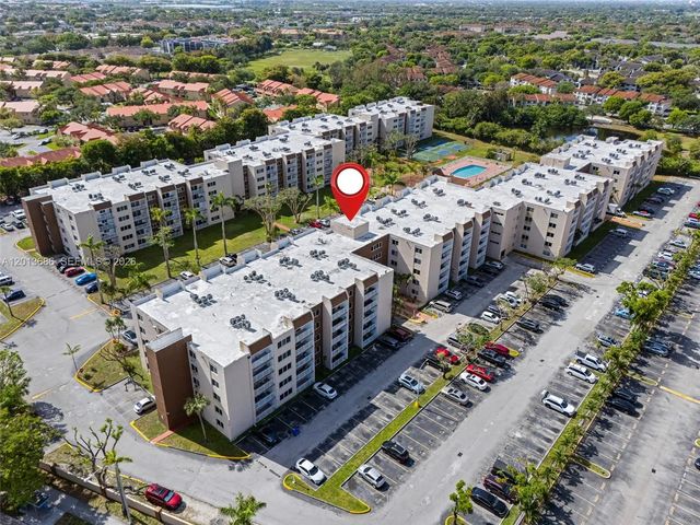 6950 Miami Gardens Drive #2-506, Hialeah