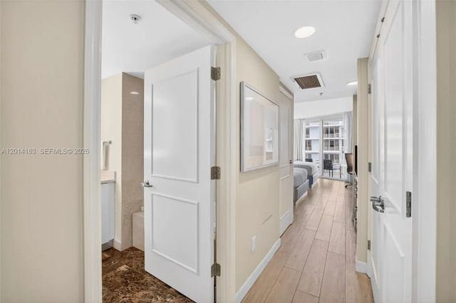 4 of 43 - 505 N Fort Lauderdale Beach Boulevard #2412, Fort Lauderdale, FL