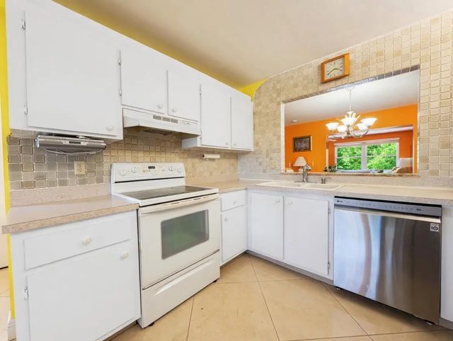 4 of 13 - 6304 Emerald Sky Lane, Greenacres, FL