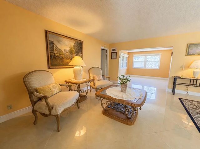 5 of 13 - 6304 Emerald Sky Lane, Greenacres, FL