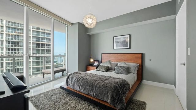 4 of 5 - 475 Brickell Avenue #5109, Miami, FL
