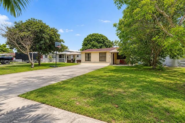 2 of 19 - 1379 Ne 177th Street, North Miami Beach, FL
