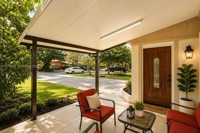 4 of 19 - 1379 Ne 177th Street, North Miami Beach, FL