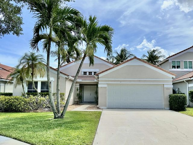 386 Carrington Drive, Weston