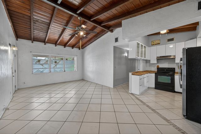 4 of 43 - 1425 Sw 19th Avenue, Fort Lauderdale, FL