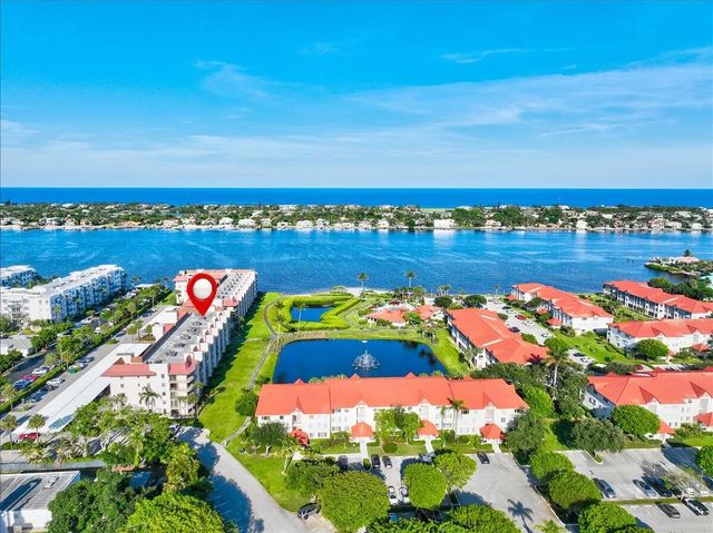 3 of 58 - 7030 Half Moon Circle #515, Hypoluxo, FL