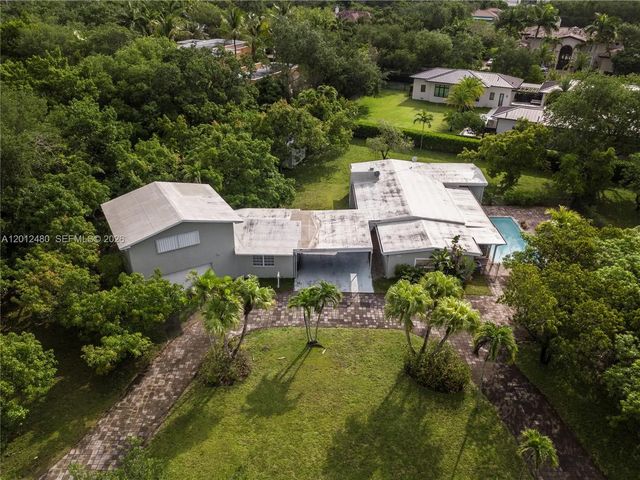 4 of 6 - 10851 Sw 68th Avenue, Pinecrest, FL