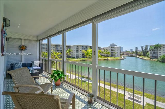 2851 Leonard Drive #j306, Aventura