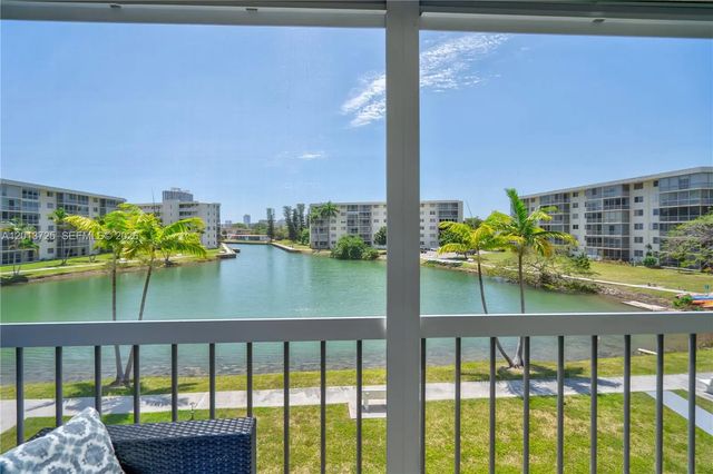 3 of 36 - 2851 Leonard Drive #j306, Aventura, FL