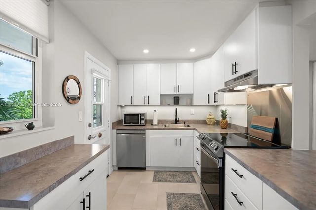 5 of 36 - 2851 Leonard Drive #j306, Aventura, FL