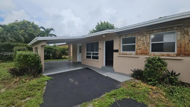 3 of 31 - 1118 Nw 43rd Terrace, Lauderhill, FL